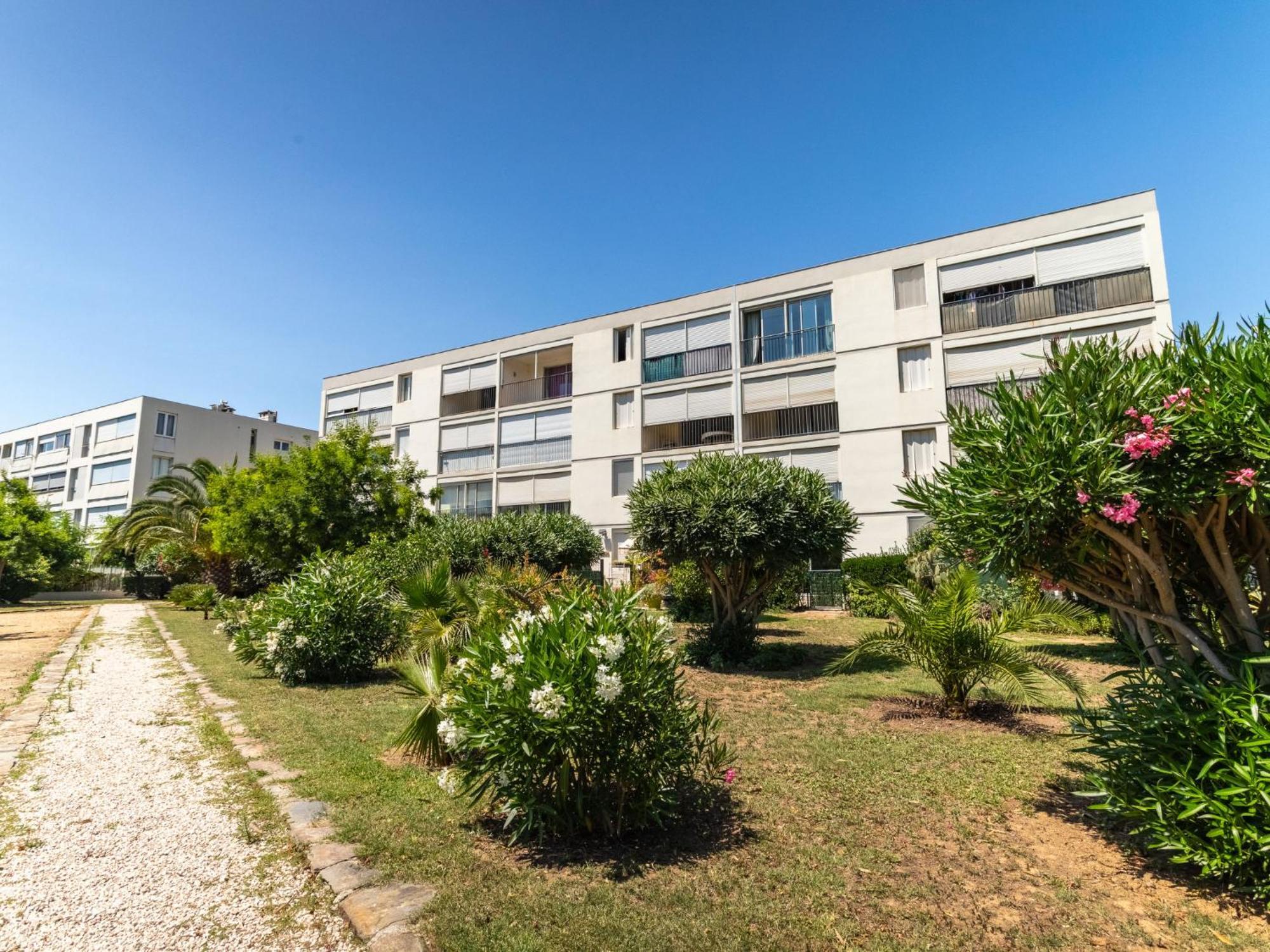 Apartment Les Roses Lauriers By Interhome Le Lavandou Buitenkant foto